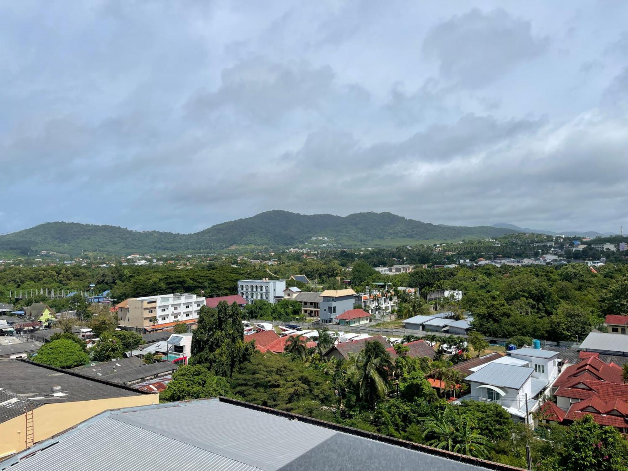 Babylon Sky Garden - Long Term Holiday Rentals Rawai Room photo